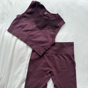 VARLEY (worn once!) DEEP PURPLE WORKOUT SET • Size Small